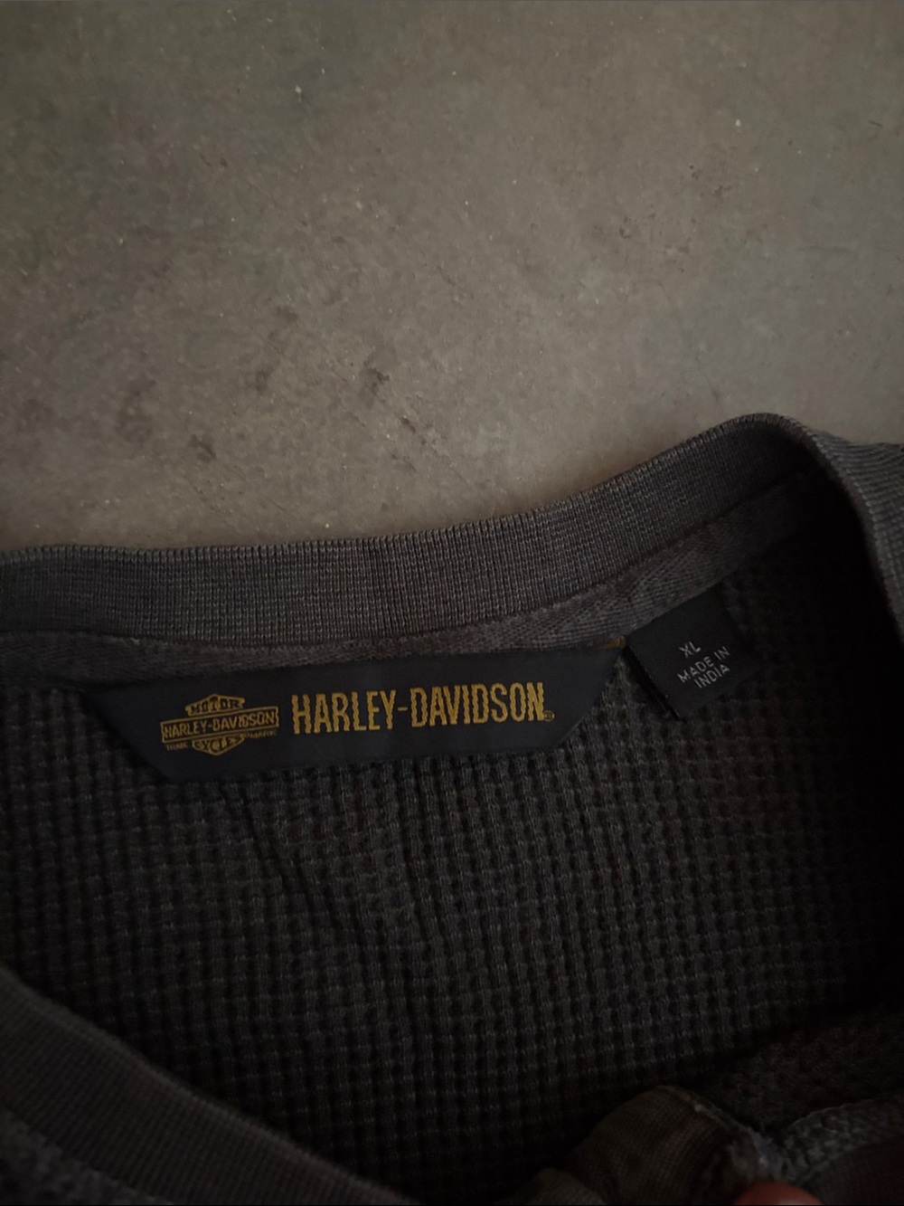 Harley-Davidson • Men’s Washed Waffle Knit Slim Fit Henley Gray - Picture 2 of 4
